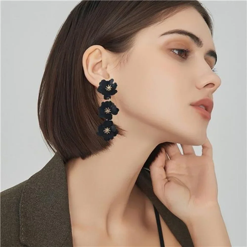 Black Matte Flower Dangle Earrings Tiered Floral‎ Drop Stud Chandelier Earrings - Picture 2 of 6